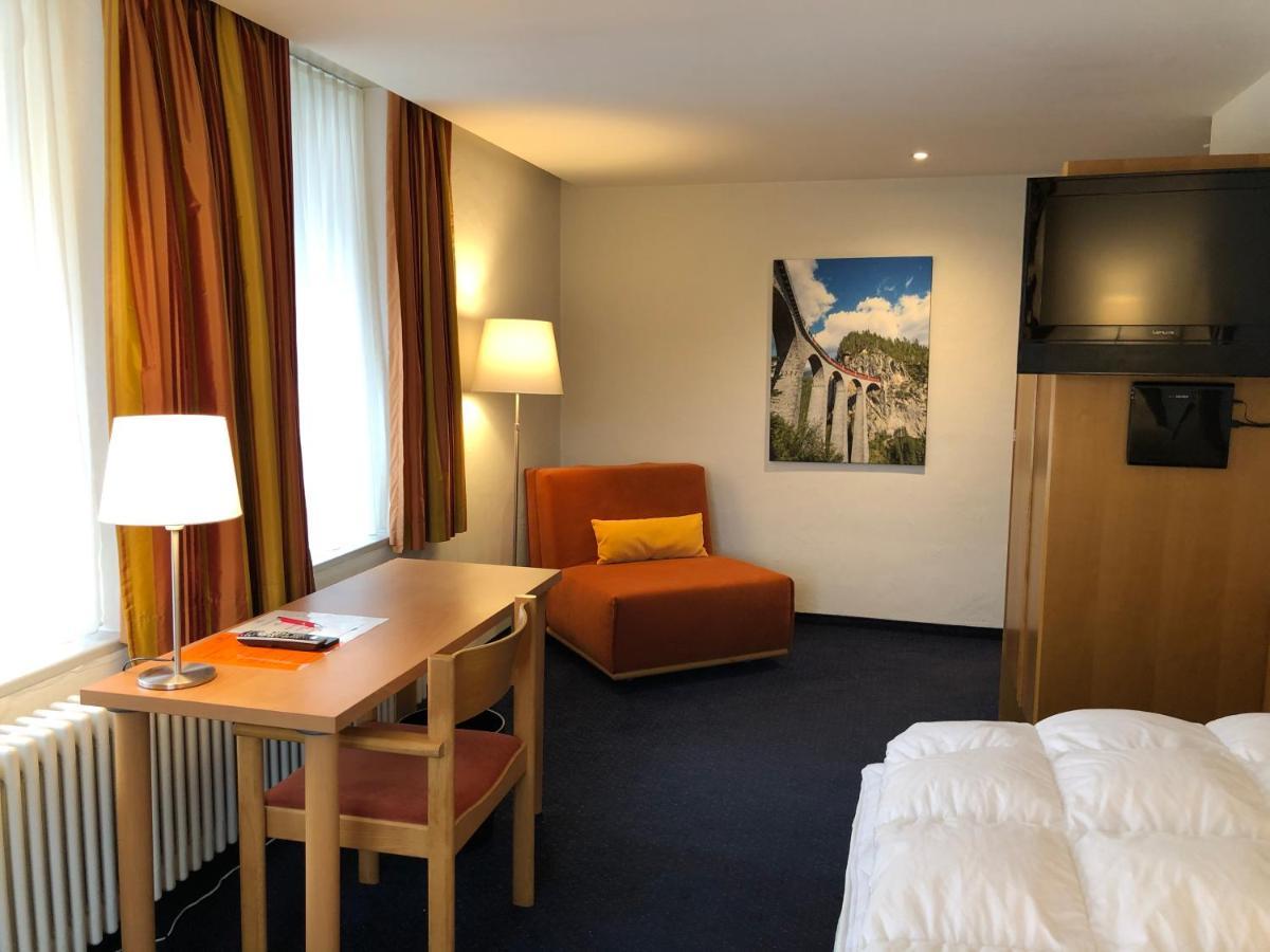 Hotel Weisses Kreuz Bergün Dış mekan fotoğraf